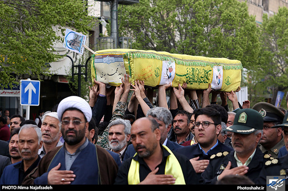 گزارش تصویری / تشییع پیکر 3 شهید مدافع حرم در مشهد /عکاس: نیما نجف زاده /شهرآرا