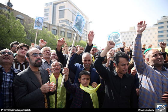 گزارش تصویری / تشییع پیکر 3 شهید مدافع حرم در مشهد /عکاس: نیما نجف زاده /شهرآرا