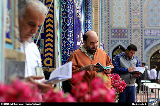 گزارش تصویری | آیین معنوی اعتکاف در حرم مطهر رضوی | عکاس : محمد حسن صلواتی / شهرآرا
