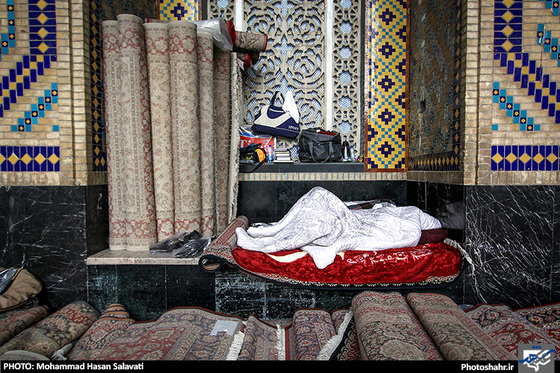گزارش تصویری | آیین معنوی اعتکاف در حرم مطهر رضوی | عکاس : محمد حسن صلواتی / شهرآرا