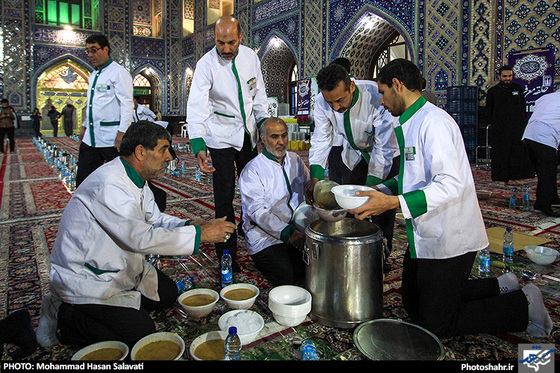 گزارش تصویری | آیین معنوی اعتکاف در حرم مطهر رضوی | عکاس : محمد حسن صلواتی / شهرآرا