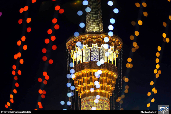 گزارش تصویری | حال و هوای مشهد در شب نیمه شعبان| عکاس :نیما نجف زاده/ شهرآرا