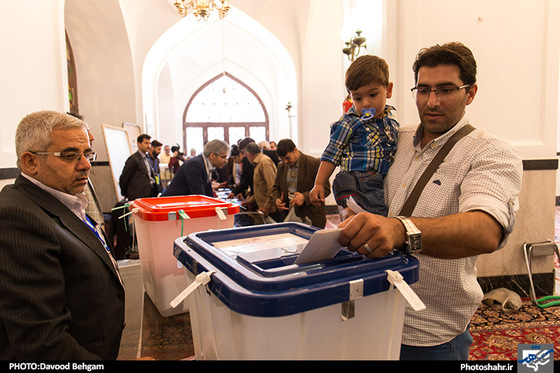 گزارش تصویری / انتخابات ریاست جمهوری و شورای شهر مشهد / عکاس : داوود بهگام /شهرآرا
