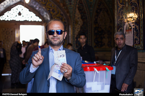 گزارش تصویری / انتخابات ریاست جمهوری و شورای شهر مشهد / عکاس : داوود بهگام /شهرآرا