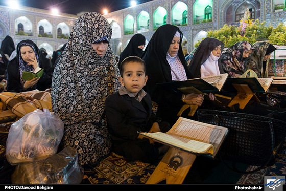 گزارش تصویری | ترتیل خوانی سحرگاهی قرآن کریم در حرم مطهر رضوی | عکاس: داوود بهگام /شهرآرا