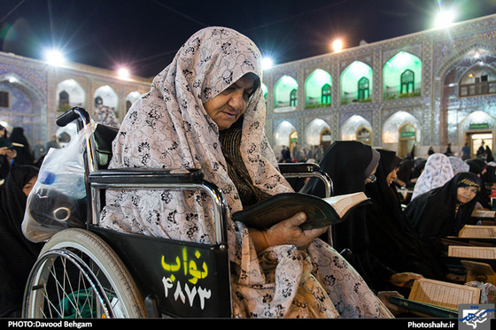 گزارش تصویری | ترتیل خوانی سحرگاهی قرآن کریم در حرم مطهر رضوی | عکاس: داوود بهگام /شهرآرا