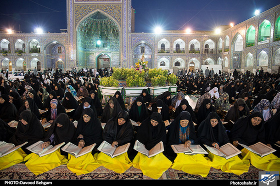 گزارش تصویری | ترتیل خوانی سحرگاهی قرآن کریم در حرم مطهر رضوی | عکاس: داوود بهگام /شهرآرا