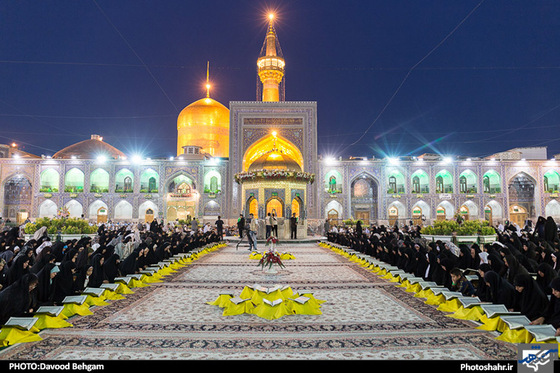 گزارش تصویری | ترتیل خوانی سحرگاهی قرآن کریم در حرم مطهر رضوی | عکاس: داوود بهگام /شهرآرا