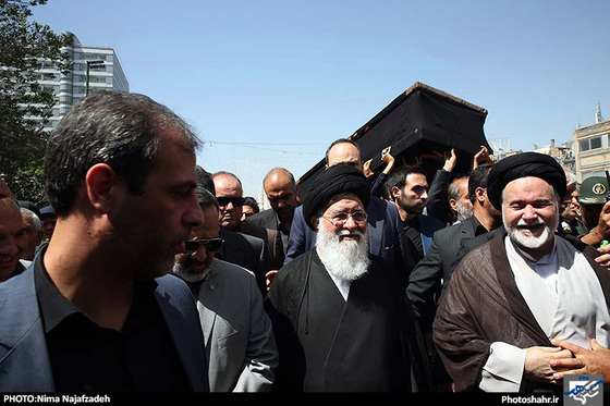 گزارش تصویری : مراسم تشییع پیکر همسر حجت‌الاسلام علم‌الهدی / عکاس : نیما نجف زاده /شهرآرا