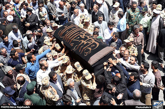 گزارش تصویری : مراسم تشییع پیکر همسر حجت‌الاسلام علم‌الهدی / عکاس : نیما نجف زاده /شهرآرا