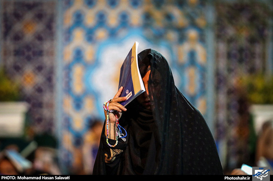 گزارش تصویری | احیای شب بیست و یکم ماه مبارک رمضان در حرم رضوی | عکس : محمد حسن صلواتی /شهرآرا
