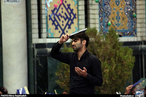 گزارش تصویری | احیای شب بیست و سه ماه مبارک رمضان در حرم رضوی| عکاس: نیما نجف زاده /شهرآرا