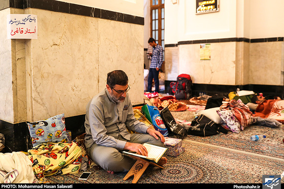 گزارش تصویری | اعتکاف دانش آموزان،طلاب و روحانیون غیر ایرانی در حرم رضوی | عکاس : محمد حسن صلواتی /شهرآرا