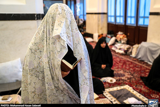 گزارش تصویری | اعتکاف دانش آموزان،طلاب و روحانیون غیر ایرانی در حرم رضوی | عکاس : محمد حسن صلواتی /شهرآرا