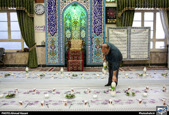 گزارش تصویری  | سفره های ساده افطار /  عکاس: احمد حسنی /شهرآرا