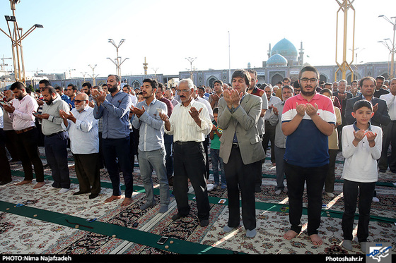 گزارش تصویری | اقامه نماز عید سعید فطر در حرم مطهر رضوی | عکاس : نیما نجف زاده  /شهرآرا