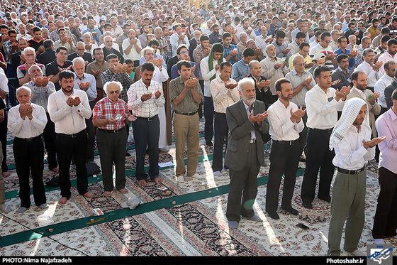 گزارش تصویری | اقامه نماز عید سعید فطر در حرم مطهر رضوی | عکاس : نیما نجف زاده  /شهرآرا