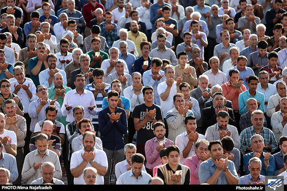 گزارش تصویری | اقامه نماز عید سعید فطر در حرم مطهر رضوی | عکاس : نیما نجف زاده  /شهرآرا