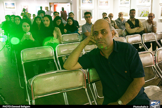 گزارش تصویری | کارگاه مروری بر عکاسی خبری ایران و جهان در نگارخانه رضوان | عکاس : داوود بهگام /شهرآرا