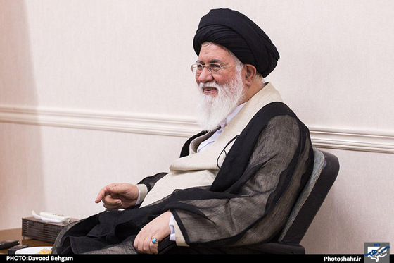 گزارش تصویری |دیدار آیت‌الله علم‌الهدی با اعضای منتخب پنجمین دوره شورای اسلامی شهر مشهد | عکس :داوود بهگام /شهرآرا