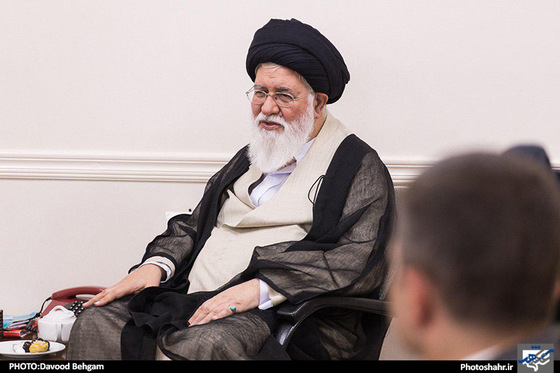 گزارش تصویری |دیدار آیت‌الله علم‌الهدی با اعضای منتخب پنجمین دوره شورای اسلامی شهر مشهد | عکس :داوود بهگام /شهرآرا