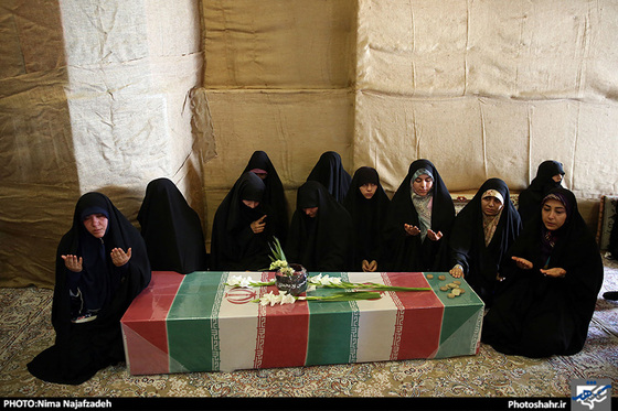 گزارش تصویری | استقبال و تشییع شهدای دفاع مقدس به مناسبت شهادت امام صادق (علیه السلام ) / عکاس :نیما نجف زاده /شهرآرا