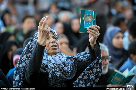 گزارش تصویری /مراسم پرفیض دعای عرفه در حرم رضوی / عکس: محمد حسن صلواتی/ شهرآرا