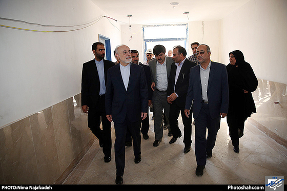 گزارش تصویری : بازدید علی اکبر صالحی و رئیس شورای شهر از دبیرستان انرژی اتمی مشهد / عکس:نیما نجف زاده/ شهرآرا