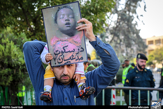 گزارش تصویری | تجمع اعتراض آمیز دانشجویان در اعتراض به نسل کشی مسلمانان در میانمار| عکس :سعید گلی /شهرآرا
