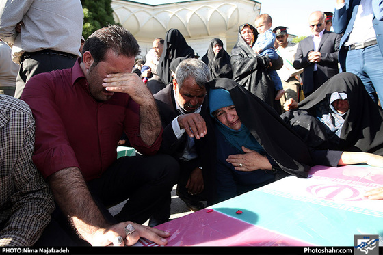 گزارش تصویری / استقبال از چهار شهید دفاع مقدس در مشهد / عکس :نیما نجف زاده /شهرآرا