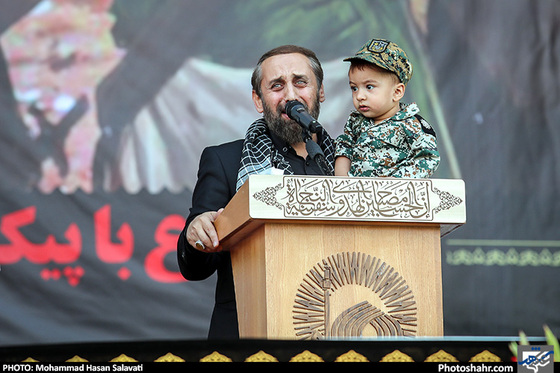 گزارش تصویری | مراسم وداع با پیکر شهید محسن حججی در حرم مطهر رضوی | عکس :محمد حسن صلواتی /شهرآرا