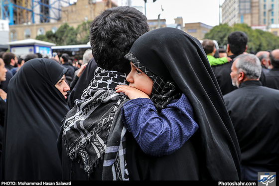 گزارش تصویری | تشییع پیکر شهدای مدافع حرم رضا سنجرانی و محمد رضا یزدانی | عکس : محمد حسن صلواتی /شهرآرا