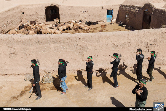 گزارش تصویری| مراسم عزاداری و تعزیه خوانی در روستای حصار سرخ | عکس: داوود بهگام شهرآرا