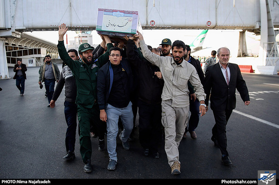 گزارش تصویری | استقبال از پیکر مطهر شهید مدافع حرم محمد جاودانی | عکس : نیما نجف زاده /شهرآرا