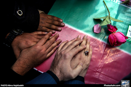 گزارش تصویری | استقبال از پیکر مطهر شهید مدافع حرم محمد جاودانی | عکس : نیما نجف زاده /شهرآرا