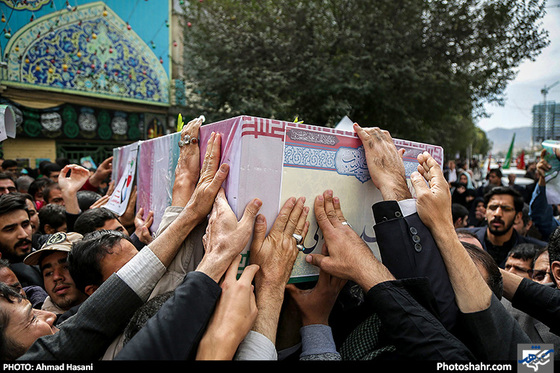 گزارش تصویری | تشییع پیکر مطهر شهید مدافع حرم محمد جاودانی | عکس : احمد حسنی/ شهرآرا