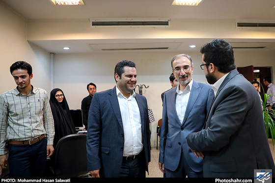 گزارش تصویری | بازدید قاسم تقی زاده خامسی شهردار مشهد از روزنامه شهرآرا | عکس:  محمد حسن صلواتی / شهرآرا