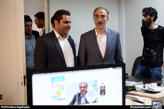 گزارش تصویری | بازدید قاسم تقی زاده خامسی شهردار مشهد از روزنامه شهرآرا | عکس: نیما نجف زاده / شهرآرا
