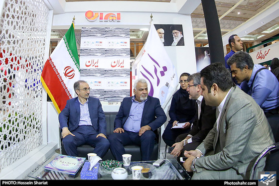گزارش تصویری / بازدید تقی زاده خامسی شهردار مشهد از نمایشگاه مطبوعات/ عکس: حسین شریعت /شهرآرا