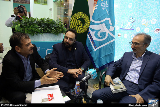 گزارش تصویری / بازدید تقی زاده خامسی شهردار مشهد از نمایشگاه مطبوعات/ عکس: حسین شریعت /شهرآرا