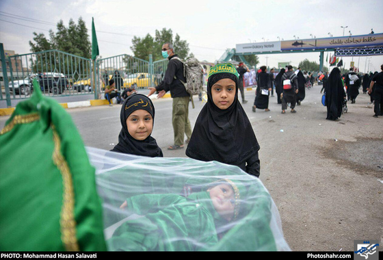 پیاده‌روی زائران اربعین حسینی / عکس:محمدحسن صلواتی / شهرآرا