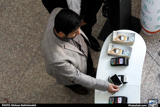 گزارش تصویری |  رونمایی از سامانه پرداخت خُرد در بستر موبایل (NFC) در ناوگان حمل و نقل عمومی | عکس : محسن بخشنده /شهرآرا