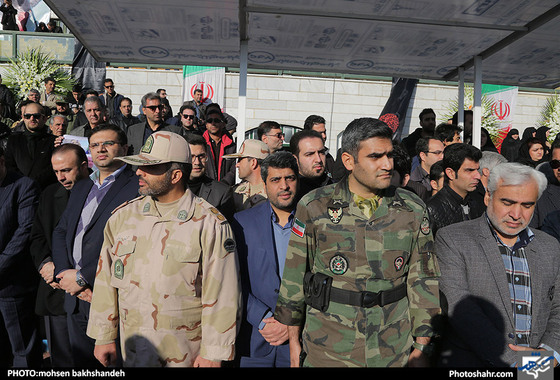 تشییع کوهنوردان خراسانی جان باخته‌ در بهمن اشترانکوه / عکس:محسن بخشنده / شهرآرا