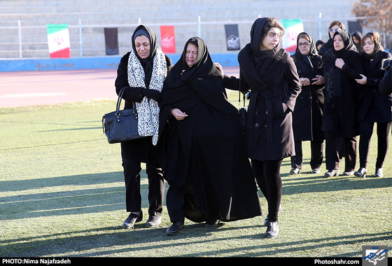 تشییع کوهنوردان خراسانی جان باخته‌ در بهمن اشترانکوه -2  / عکس:نیما نجف زاده / شهرآرا