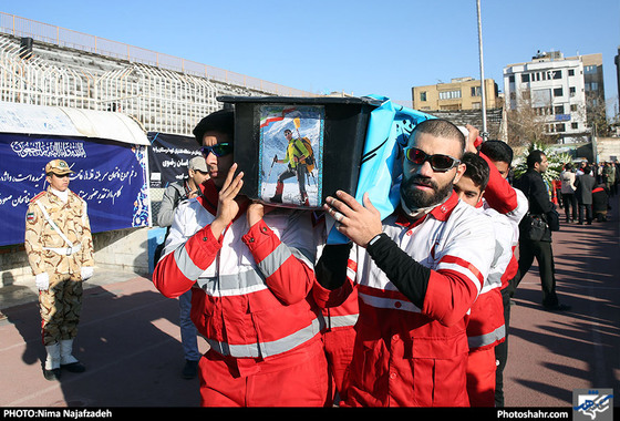 تشییع کوهنوردان خراسانی جان باخته‌ در بهمن اشترانکوه -2  / عکس:نیما نجف زاده / شهرآرا
