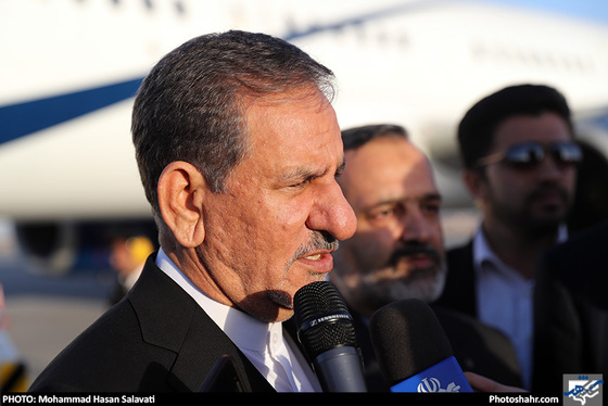 گزارش تصویری / ورود اسحاق جهانگیری معاون اول رئیس جمهور به مشهد / عکس : محمد حسن صلواتی /شهرآرا