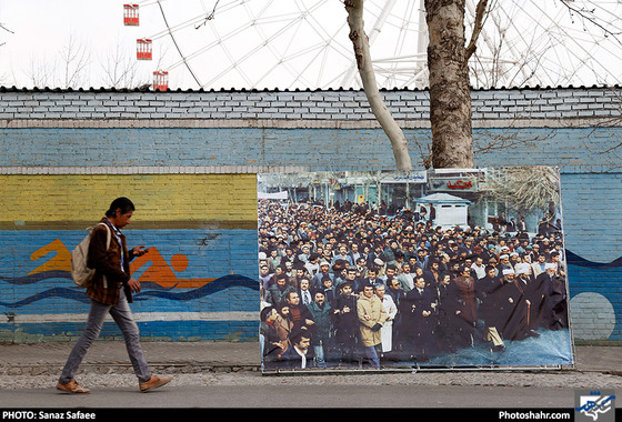 آذین بندی شهر به مناسبت دهه فجر/ عکس: ساناز صفائی/ شهرآرا