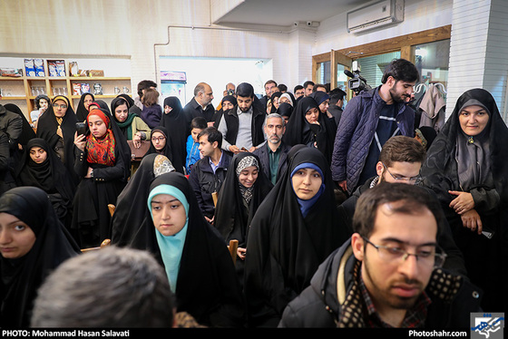 گزارش تصویری / رونمایی و جشن امضاء جدیدترین رمان رضا امیرخانی / عکس :‌ محمد حسن صلواتی /شهرآرا