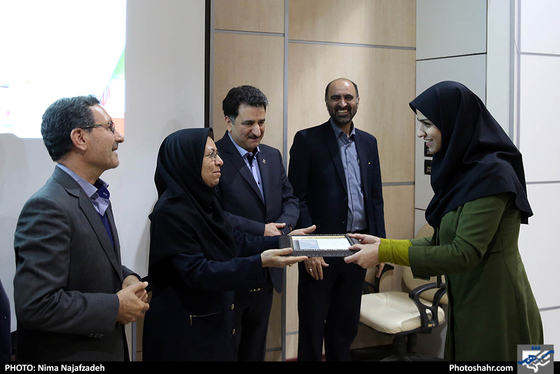 آیین تجلیل از برترین های دانشگاه فردوسی در بیست ودومین المپیاد دانشجویی کشور / عکس: نیما نجف زاده / شهرآرا