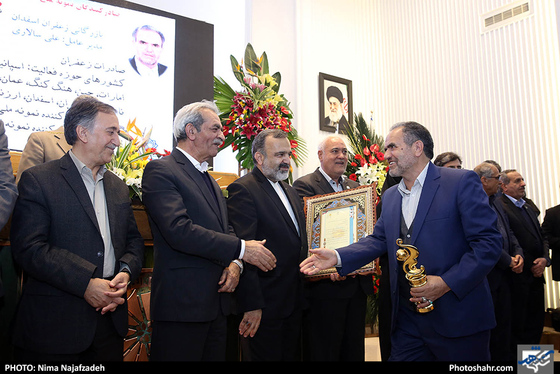 آیین تجلیل از صادرکنندگان نمونه استان خراسان رضوی /عکس: نیما نجف زاده / شهرآرا